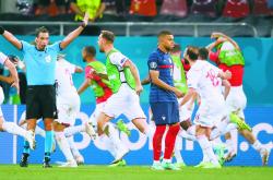 开云体育登录-日本队鏖战法国队，桃田贤斗带队取胜