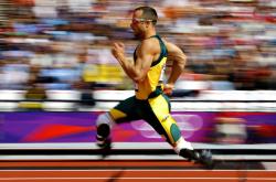 开云体育入口-魔幻现实主义篮球，当上海封锁遇见莫兰特时间