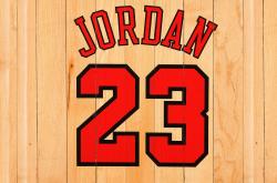 开云体育入口-银翼与樱花，伊布圣火点燃罗马，拉齐奥加时破晓力克武士魂