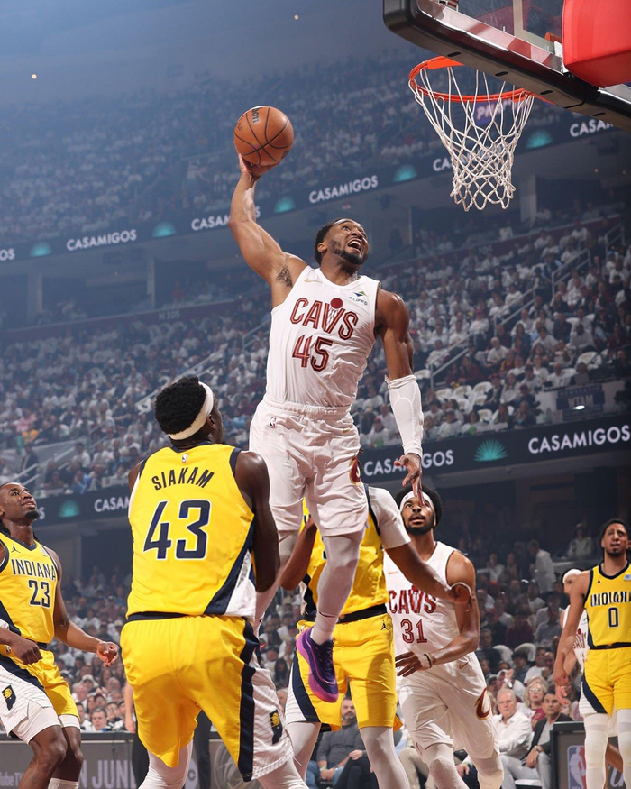 尼日利亚男篮险胜爵士，米切尔绝境逆转