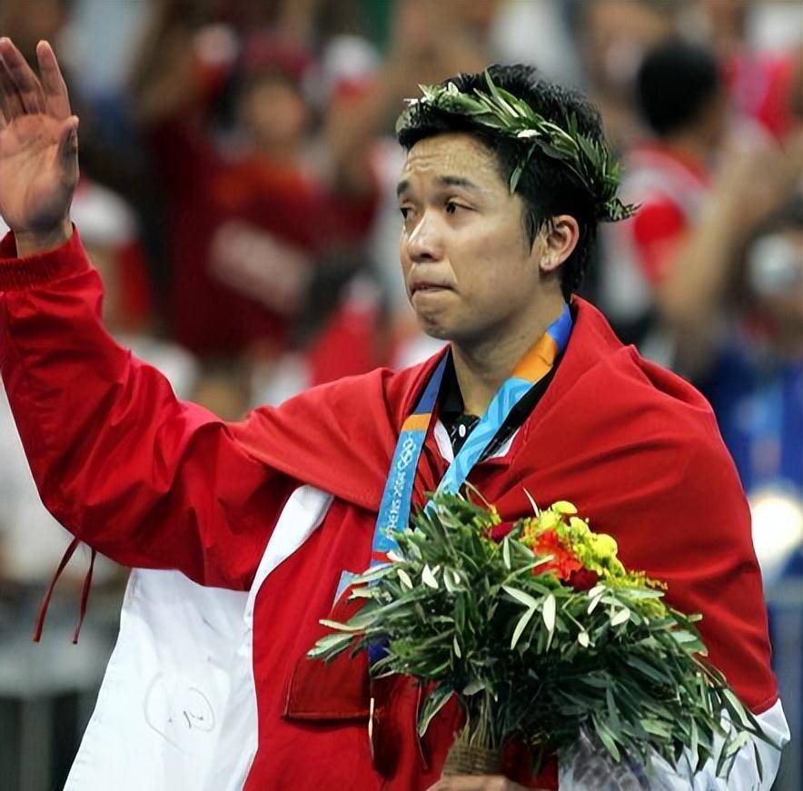 印尼羽毛球队碾压英格兰羽毛球队,陶菲克高光表现 印尼羽毛球队碾压英格兰羽毛球队,陶菲克高光表现