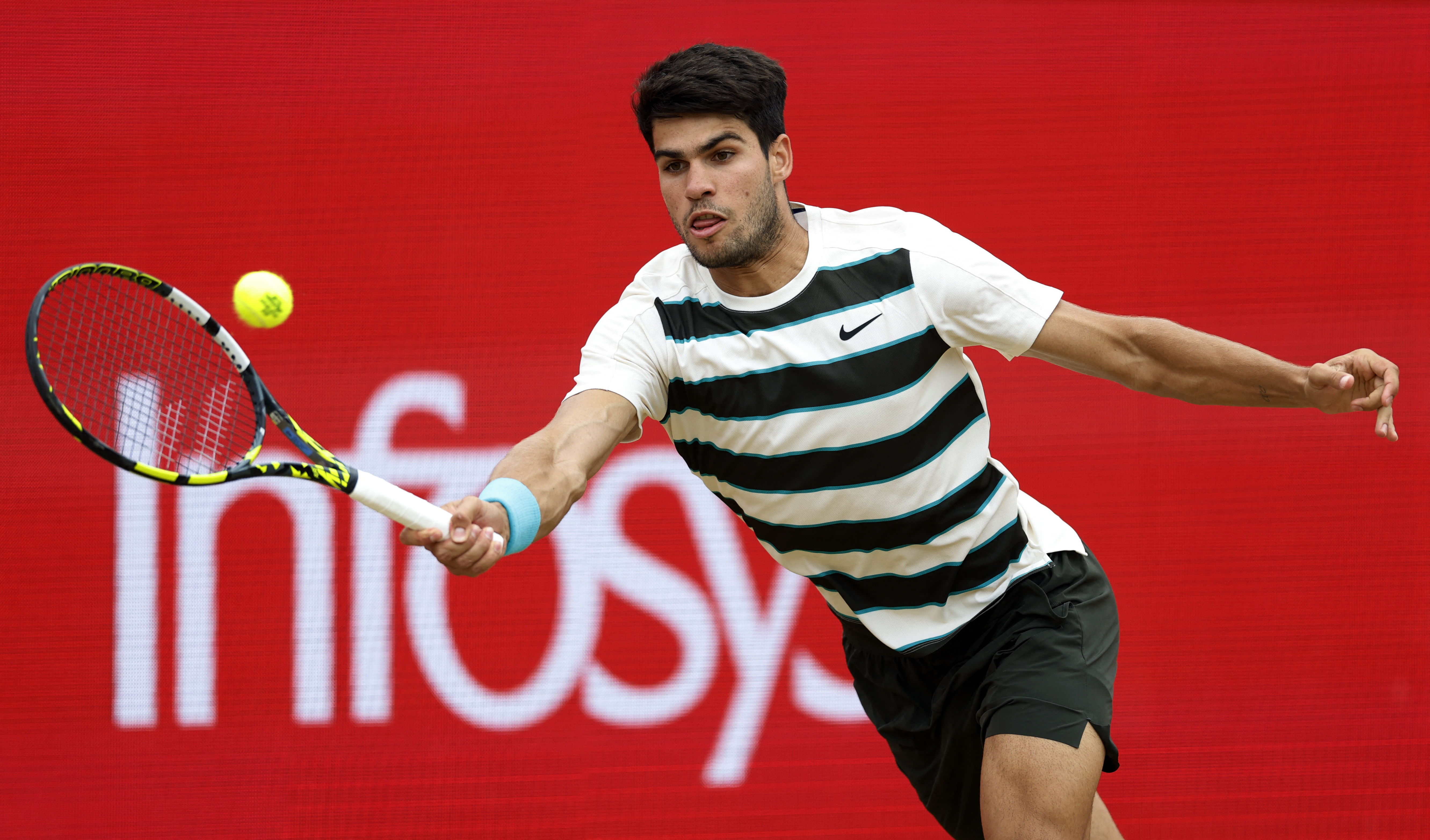 英国网球队爆冷意大利网球队，阿尔卡拉斯制霸全场