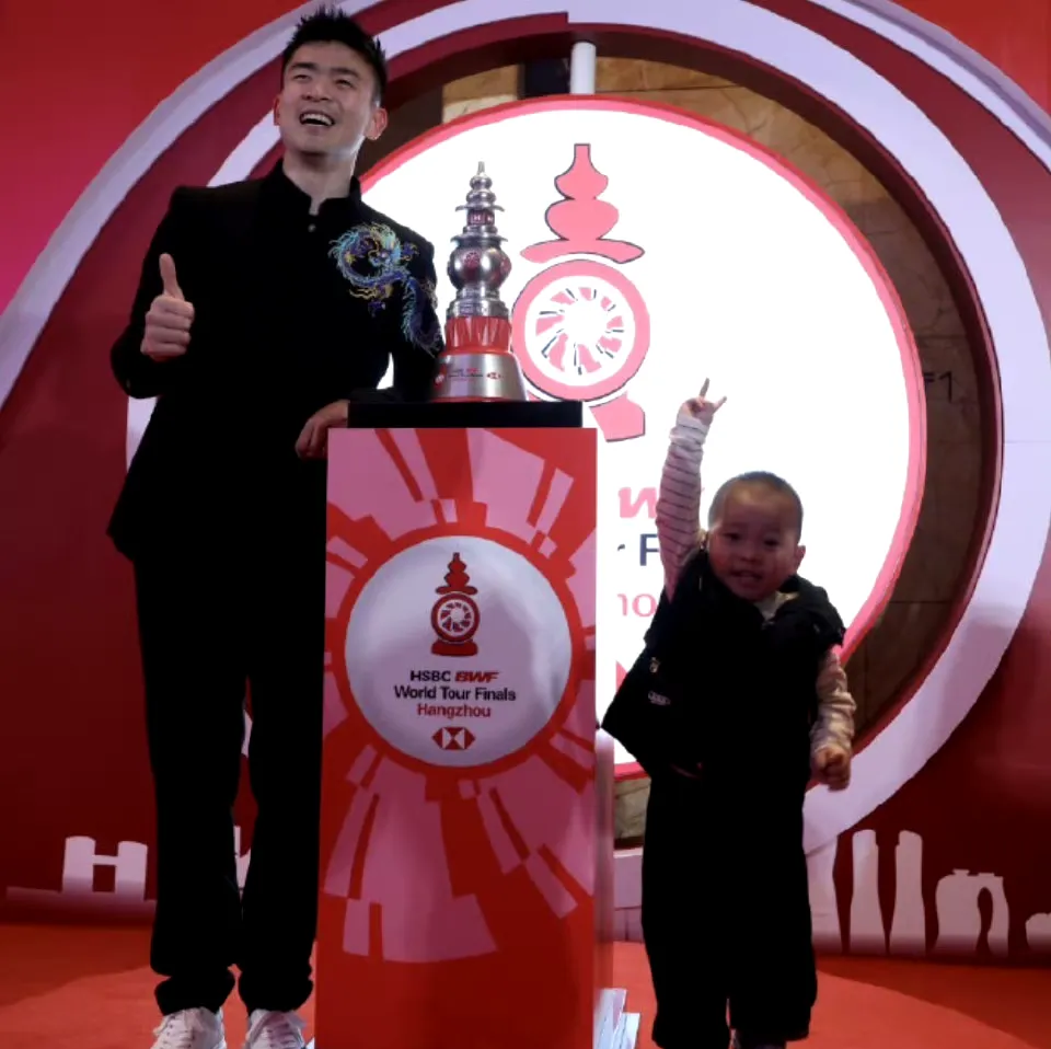 中国队逆转法国队，郑思维高光表现的简单介绍