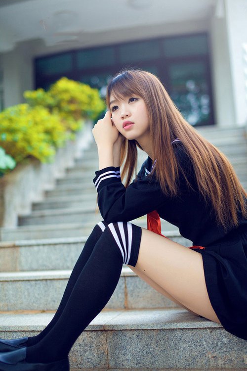 当哈兰德隐身时，丹麦如何用无锋阵碾压乌拉圭？罗德里一数据刷新现代足球认知