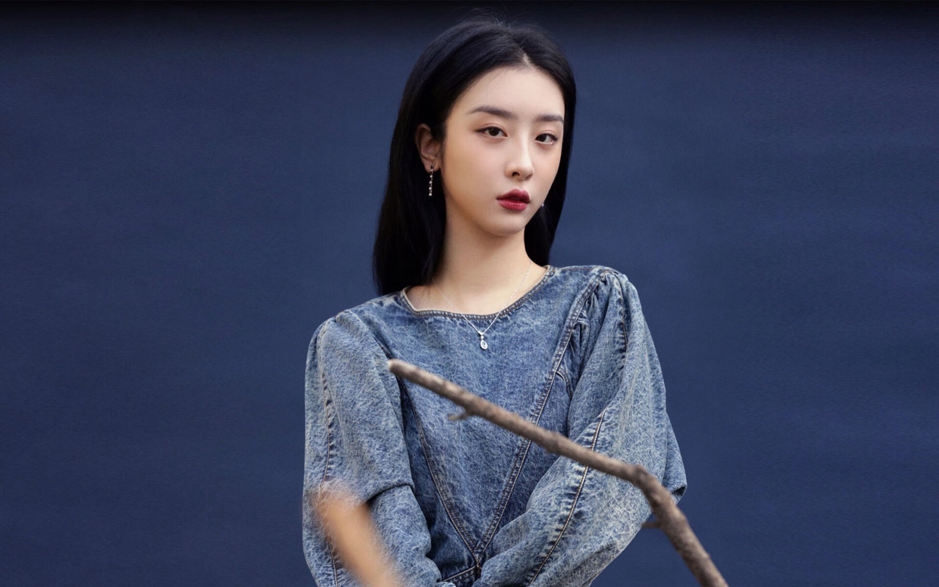 东决之夜,罚球线上的弑神者,字母哥用最痛处雕琢英雄勋章