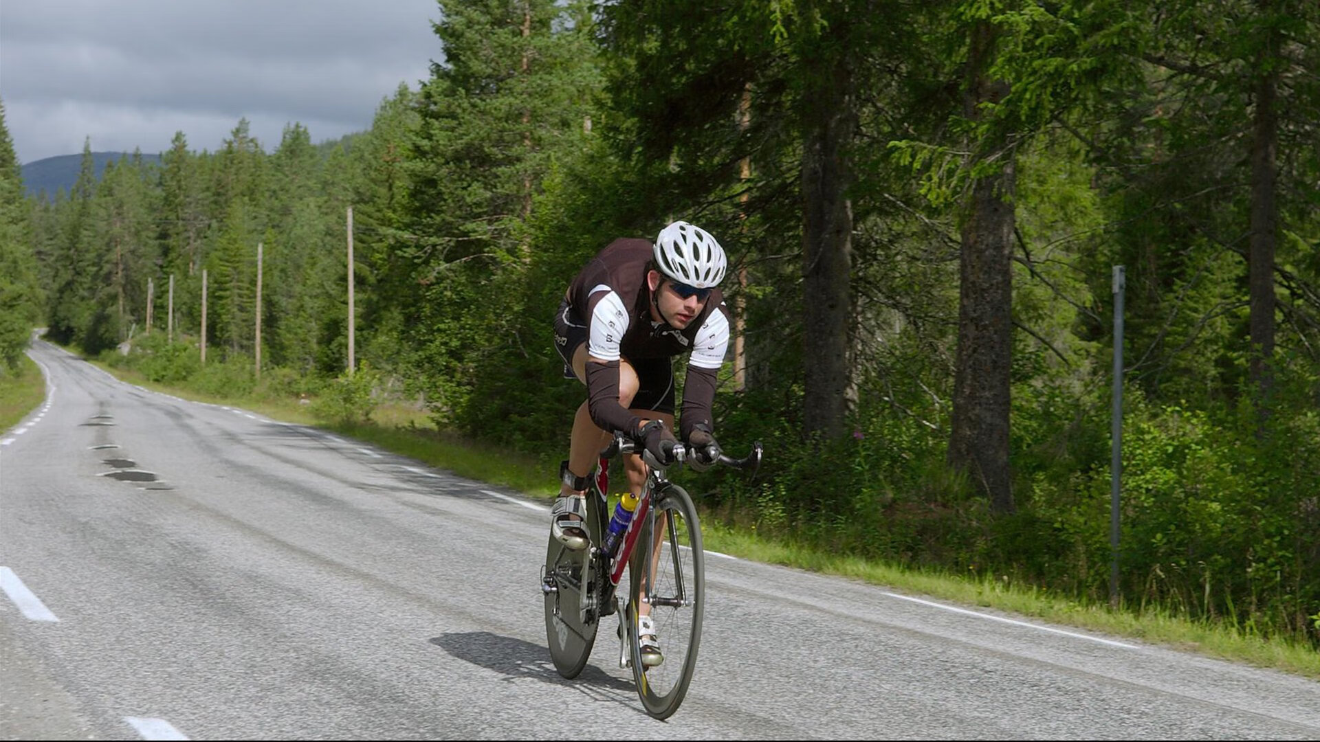 紫百合远征北非,欧冠淘汰赛焦点战,佛罗伦萨客场制霸突尼斯